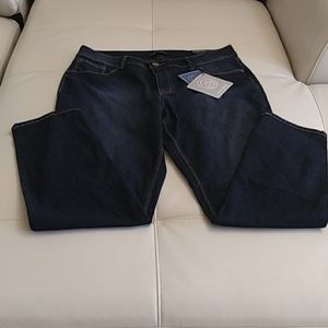 AZ Classic Skinny Jeans.